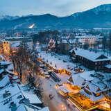 widok na miasto Zakopane zimą